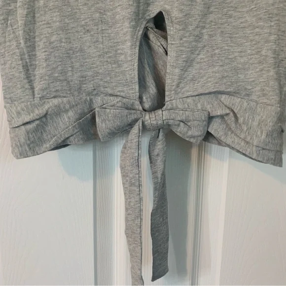 NWT Aerie Grey Tie Back Cropped Tee, size M - Picture 4 of 9
